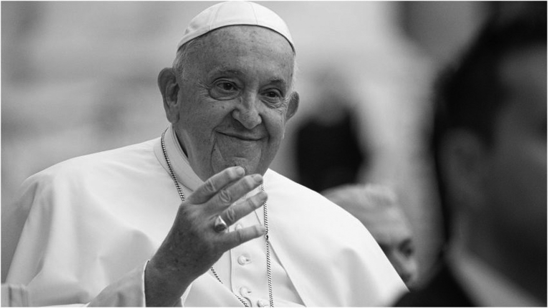 Read more about the article Papa Francisc a murit la vârsta 88 de ani
