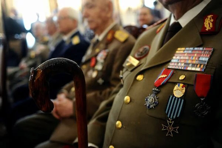 Read more about the article Omagiu veteranilor de război