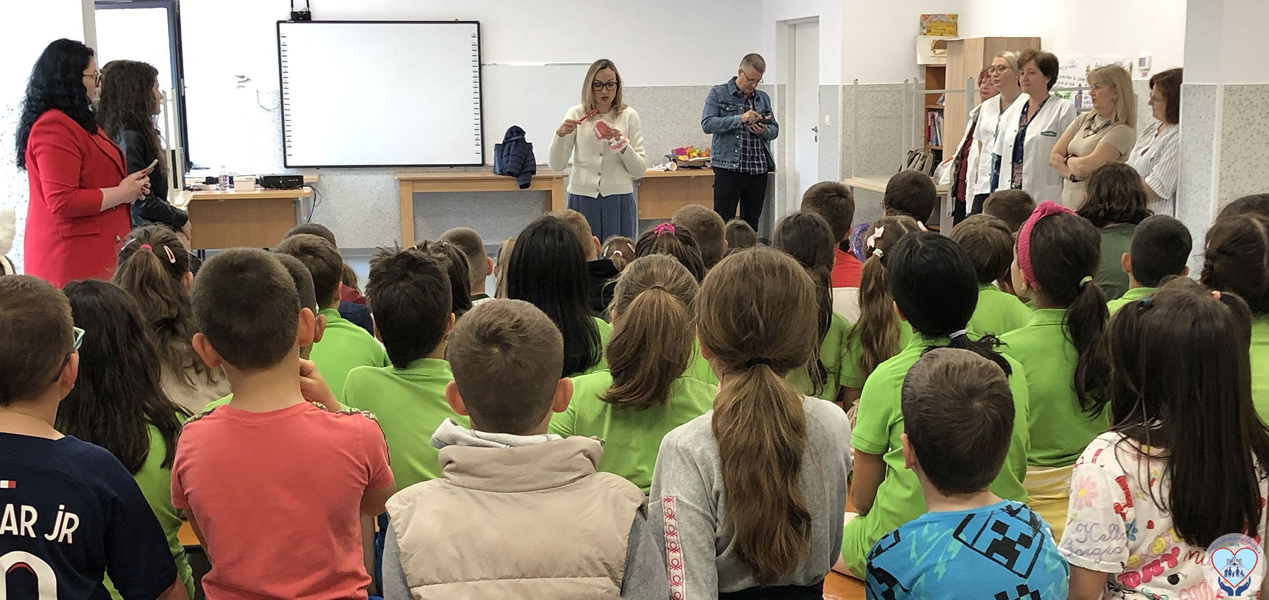 Read more about the article Programul „Micii Stomatologi” 2025 – la final. 21 de clase de elevi așteaptă câștigătorii!