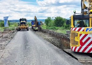Read more about the article Atenţie, şoferi! De vineri, 30 mai, ora 12, până luni dimineață, 2 iunie, pe DN 68A Coșava – Margina se va circula pe ambele benzi, în condiții de șantier, cu restricții de viteză!