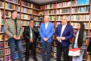 Read more about the article Premiul pentru excelență în lectură – ediția lunii mai 2025, pentru o elevă din satul Romoşel