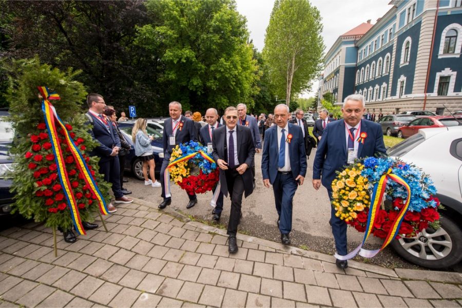 Read more about the article Istorici de marcă, prezenţi la conferinţa internaţională „Între local și european. 240 de ani de la martirajul lui Horea, Cloșca și Crișan”