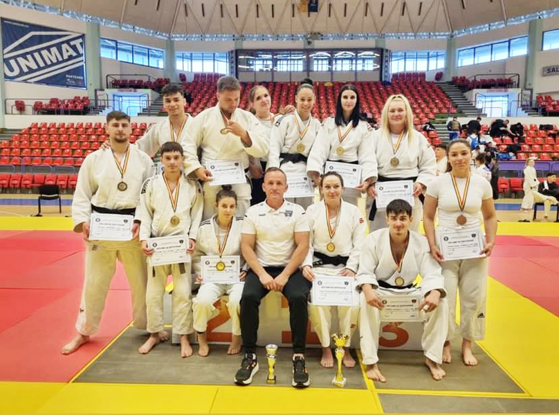 Read more about the article Judo: Alte medalii pentru judoka de la SCM Deva