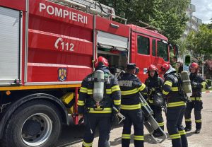 Read more about the article Pompierii ISU Hunedoara au participat, în week-eend, la 150 de intervenţii destinate asistenţei medicale