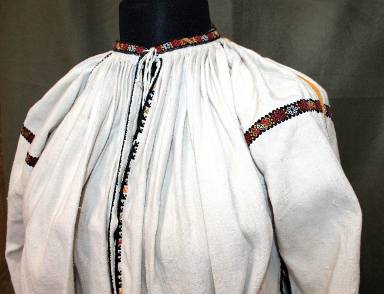 Read more about the article 24 iunie – Ziua Universală a Iei