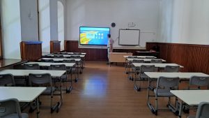 Read more about the article Investiție majoră în educația din municipiul Deva: Colegiul Național „Decebal” beneficiază de dotări moderne printr-un proiect PNRR