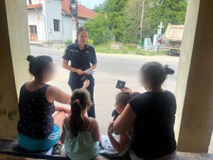 Read more about the article “Scuzele nu schimbă realitatea” – Polițiștii hunedoreni intervin ferm pentru prevenirea și combaterea violenței domestice