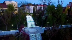 Read more about the article Scările de la Poliția Hunedoara, sub supraveghere după un act de vandalism