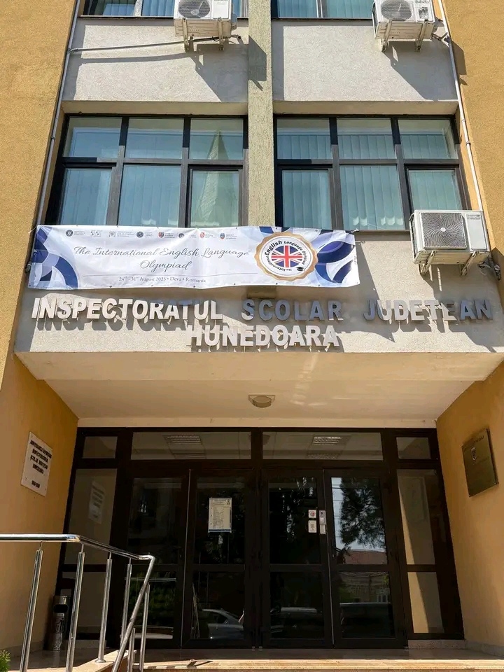 Read more about the article DEVA GĂZDUIEŞTE OLIMPIADA INTERNAȚIONALĂ DE LIMBA ENGLEZĂ IN PERIOADA  24 AUGUST – 31 AUGUST 2025   
