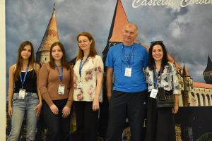 Read more about the article Elevii participanți la Olimpiada Internațională de Limba Engleză, în vizită la Castelul Corvinilor