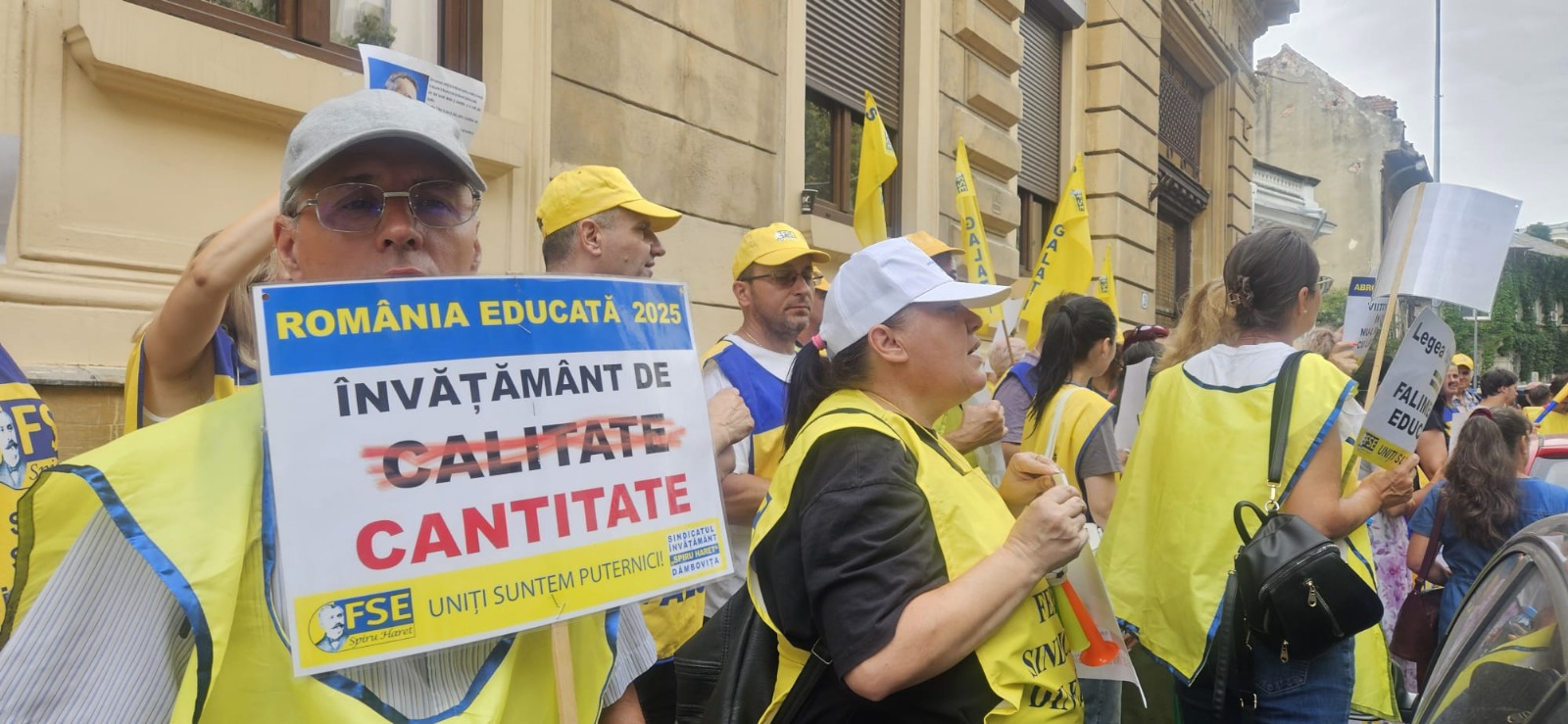 Read more about the article Încă o zi de prosteste la Ministerul Educației