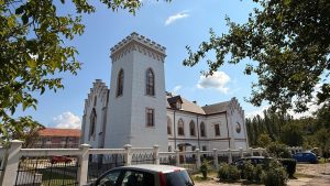 Read more about the article Castelul Nopcsa, salvat din ruină, devine muzeu și atracție turistică