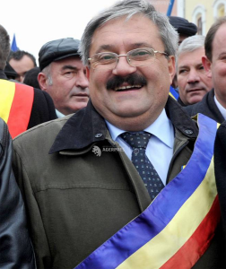 Read more about the article ,,Clanul” Ponoran şi falimentul Primăriei Zlatna?