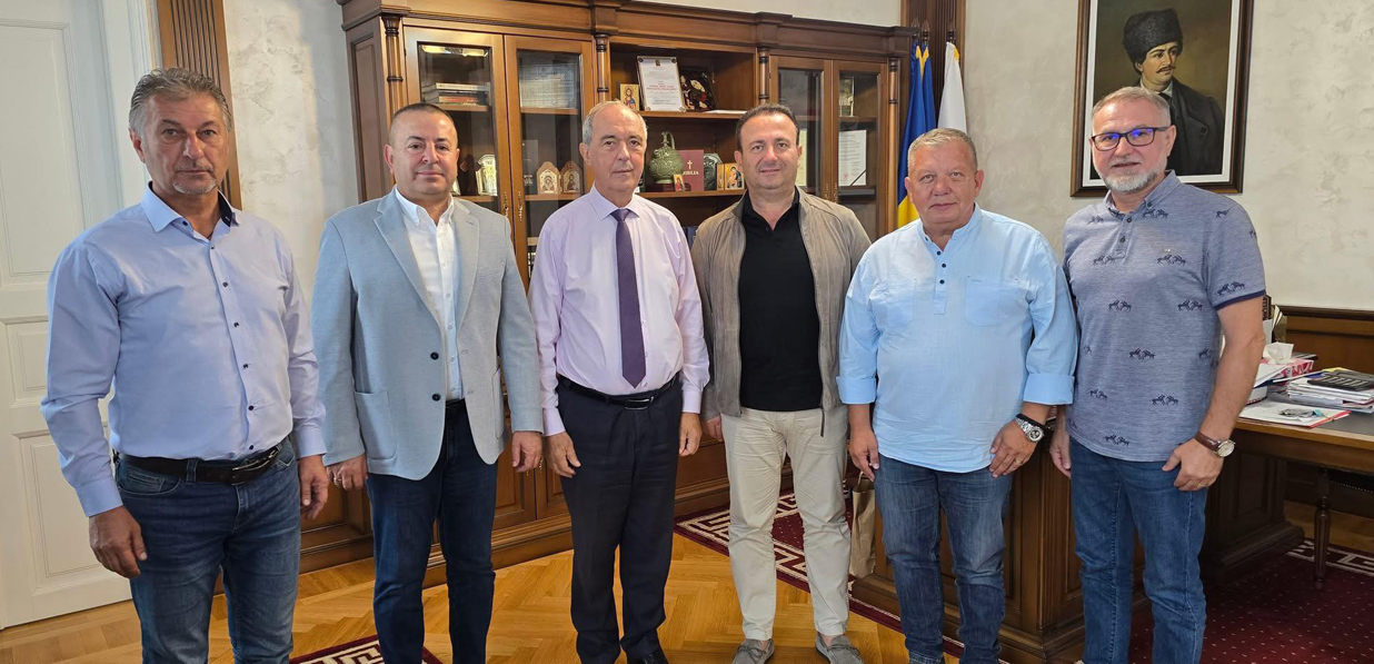 Read more about the article Întâlnire importantă cu investitori turci, interesați să preia combinatul ArcelorMittal Hunedoara