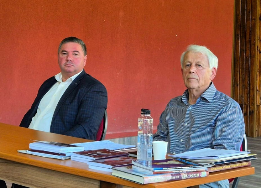 Read more about the article Lansare de carte la Căminul Cultural din Dobra: poetul Dorel Neamțu și-a prezentat cel de-al zecelea volum