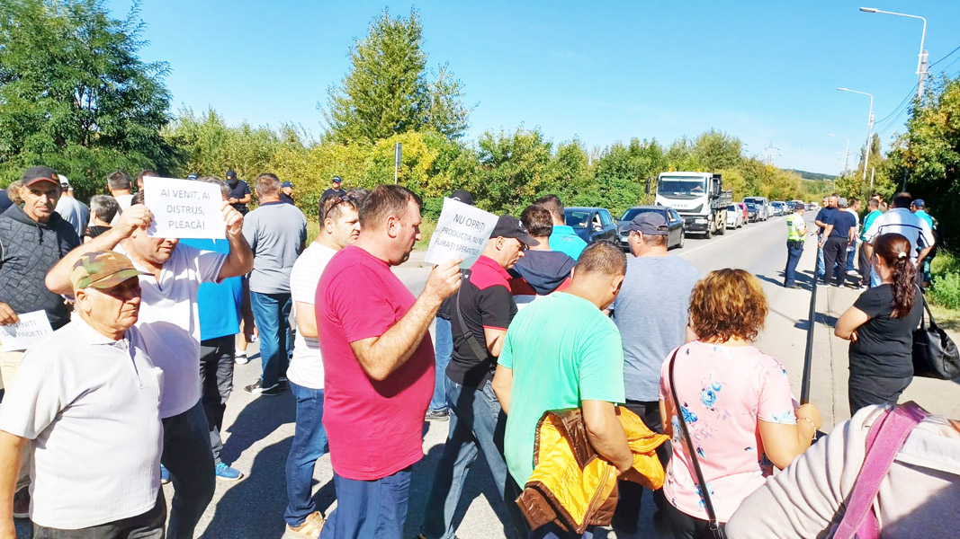 Read more about the article Incertitudinea generează tensiune; protest spontan la ArcelorMittal