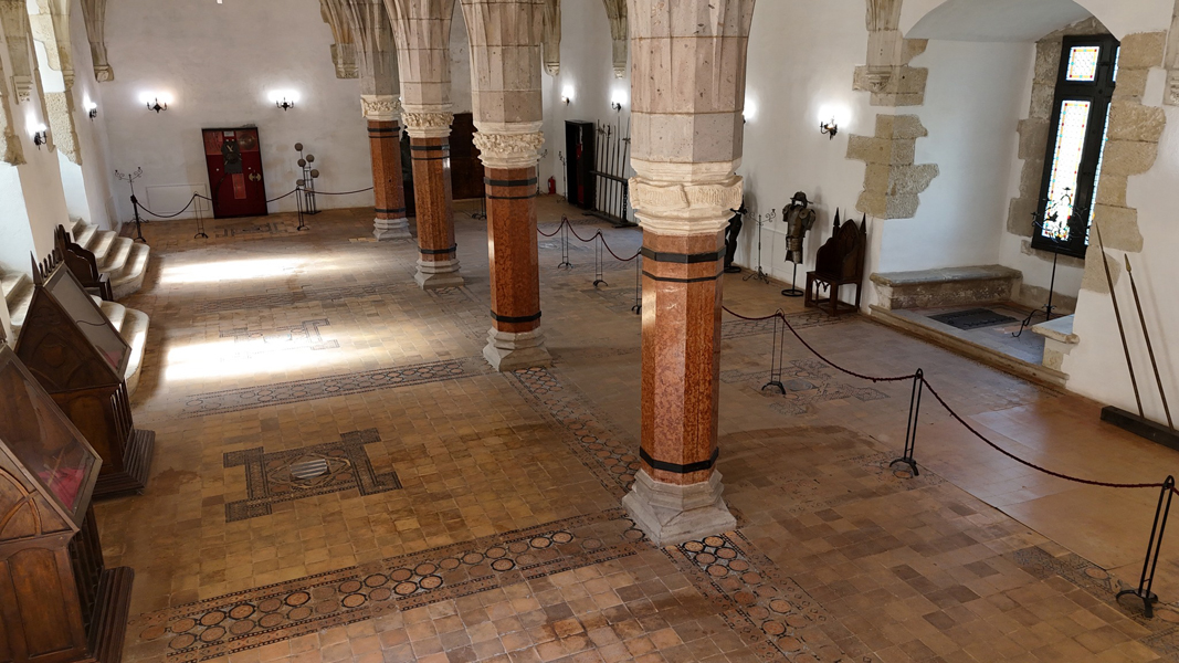 Read more about the article S-au demarat lucrările de înlocuire a pardoselii „Sălii Cavalerilor din Castelul Corvinilor”