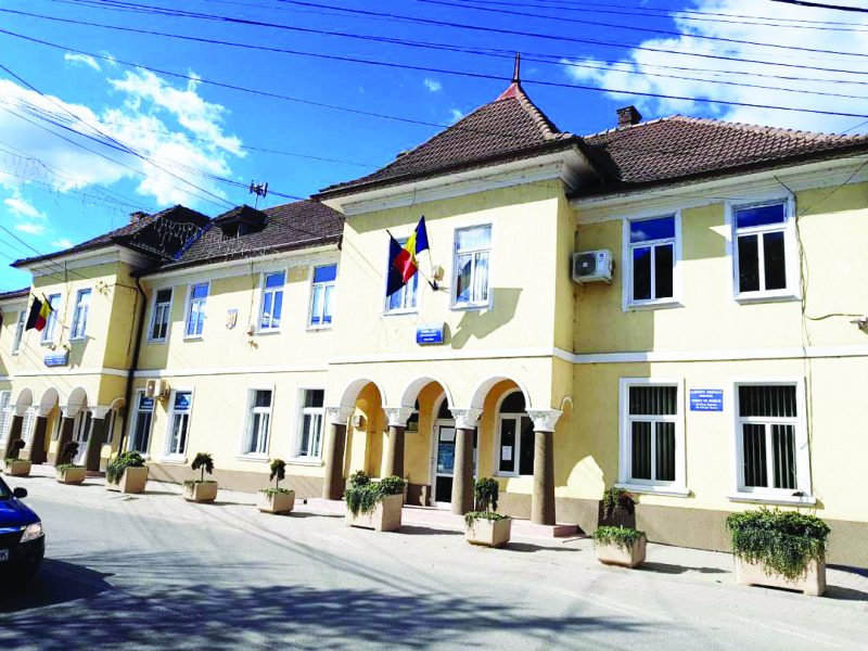 Read more about the article Locuitorii din comuna Bistra depun cereri pentru vouchere de 50 de lei la energia electrică