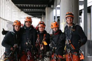 Read more about the article Pompierii alpiniști hunedoreni — campioni naționali la competiția „Hero România 2025”