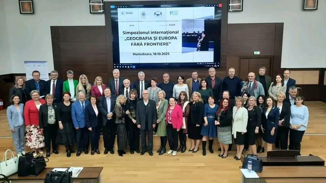 Read more about the article Simpozion internațional dedicat memoriei doamnei Ioana Jurca, o personalitate marcantă a educației hunedorene