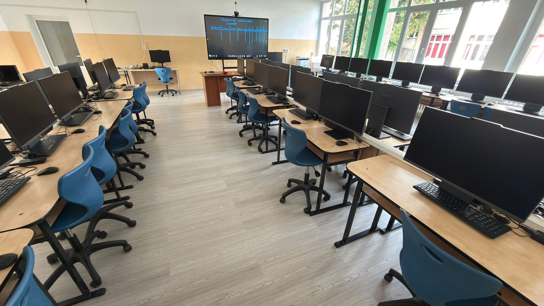 Read more about the article Liceul Tehnologic „Grigore Moisil” Deva – printre unitățile de învățământ modernizate prin PNRR