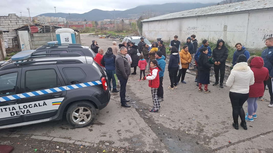 Read more about the article Primăria Deva continuă  acțiunile de incluziune socială în comunitățile vulnerabile