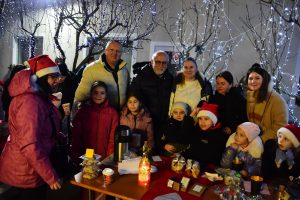 Read more about the article Atelierul lui Moș Crăciun și micii lui artizani
