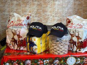 Read more about the article Polițiștii Biroului pentru Protecția Animalelor Hunedoara – „Moș Crăciun” pentru o familie care nu și-a pierdut speranța