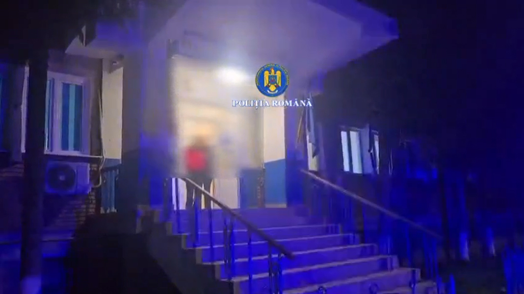 Read more about the article Bărbați reținuți pentru fapte de violență în familie