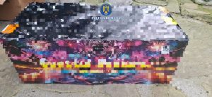 Read more about the article Dosar penal pentru depozitarea ilegală a articolelor pirotehnice, la Orăștie