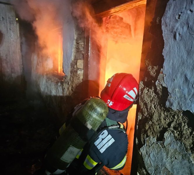 Read more about the article 243 intervenții și misiuni ale salvatorilor hunedoreni în minivacanța de Crăciun