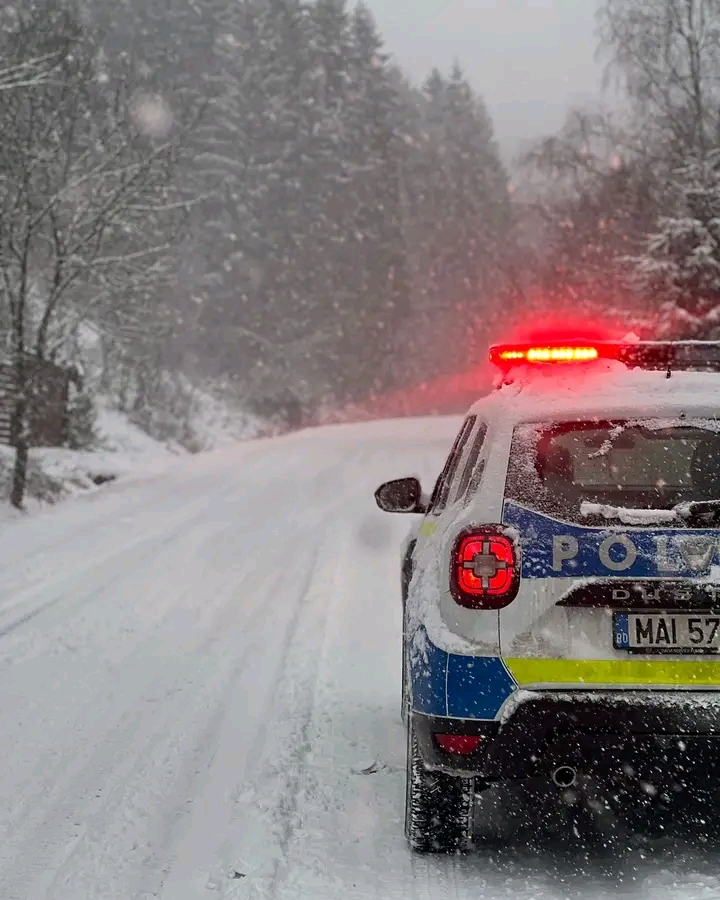 Read more about the article Polițiștii hunedoreni, mobilizați pentru siguranța rutieră în condiții de iarnă