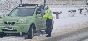 Read more about the article Controale și acțiuni preventive desfășurate de polițiștii hunedoreni