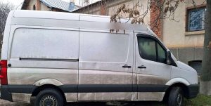 Read more about the article Minor depistat de poliţiştii din Orăştie după ce ar fi furat o autoutilitară din Oradea