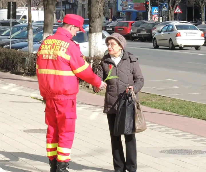 Read more about the article Primăvară în siguranță alături de pompierii hunedoreni   