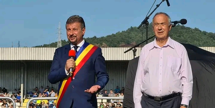 Read more about the article Scrisoare deschisă a primarului Hunedoarei către deputatul Vetuţa Stănescu – Clarificări privind proiectele de dezvoltare ale municipiului
