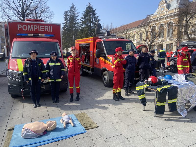 Read more about the article S-au încheiat cu succes activitățile desfășurate în cadrul „Săptămânii Protecției Civile”
