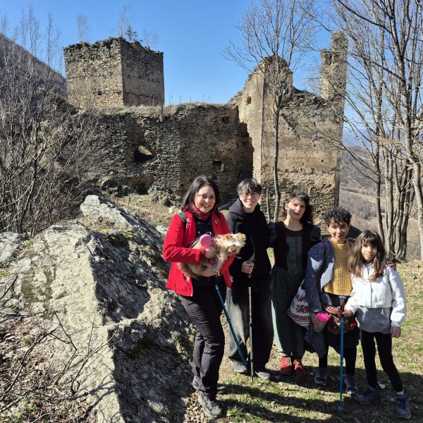 Read more about the article Proiectul „The Big Green” aduce tema apei într-o rezidență artistică desfășurată în Geoparcul Internațional UNESCO Țara Hațegului