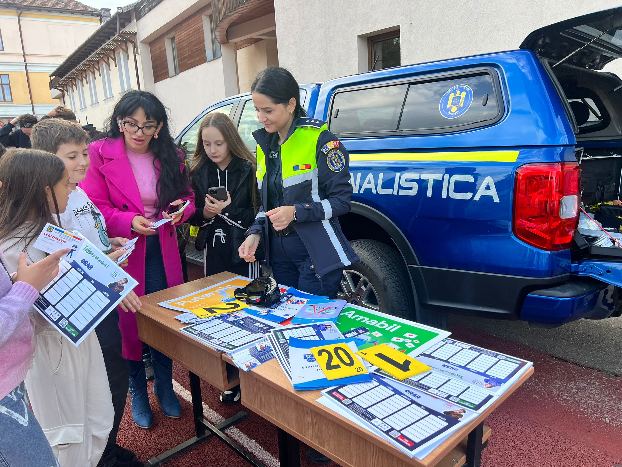 Read more about the article Prevenirea criminalității – prioritate permanentă a polițiștilor hunedoreni