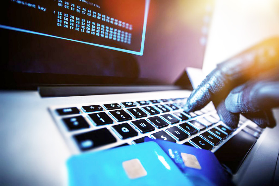 Read more about the article Val de infracțiuni informatice: peste 300 de cazuri în doar trei luni