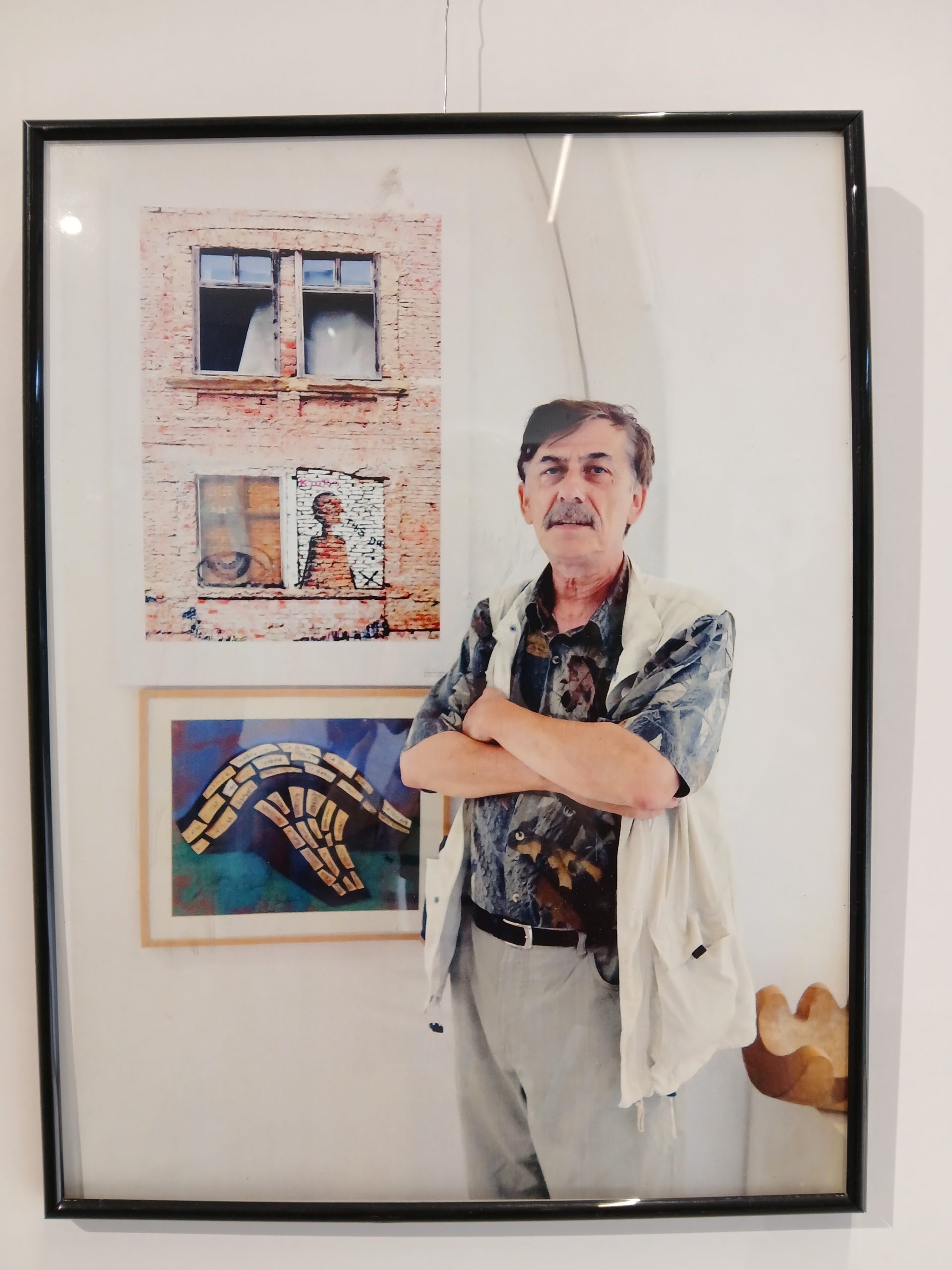 Read more about the article „Între două lumi” – un omagiu emoționant adus fotografului Ovidiu Munteanu la Deva