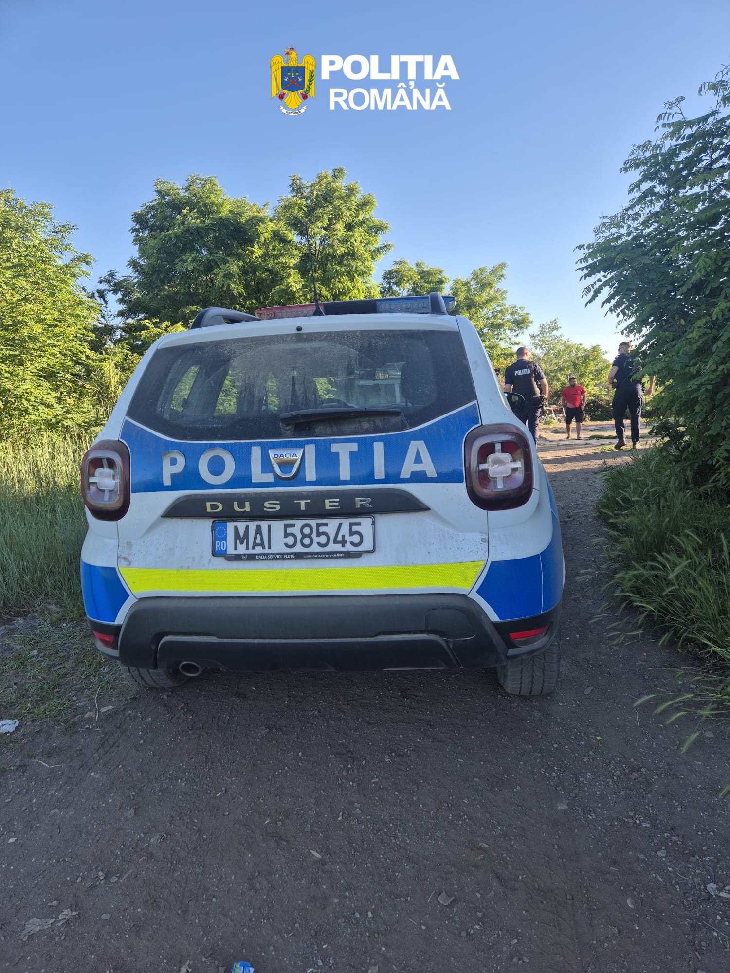 Read more about the article BĂRBAȚI CONDAMNAȚI LA PEDEPSE PRIVATIVE DE LIBERTATE, DEPISTAȚI ȘI REȚINUȚI PENTRU 24 DE ORE DE POLIȚIȘTII HUNEDORENI   