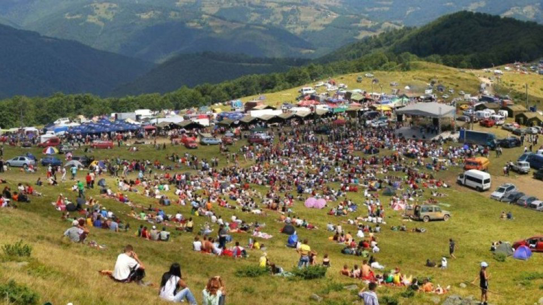 Read more about the article 18 – 19 iulie: Târgul de Fete de pe Muntele Găina