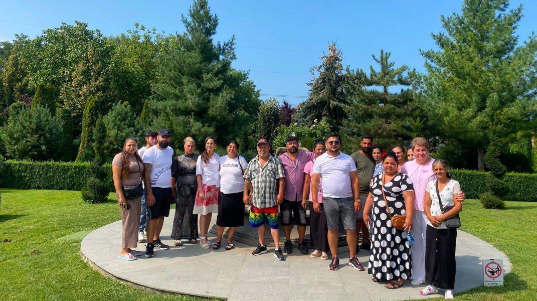 Read more about the article Primăria Muncipiului Deva promovează dialogul intercultural şi valorile comune: „Rădăcini care ne apropie, valori care ne unesc”