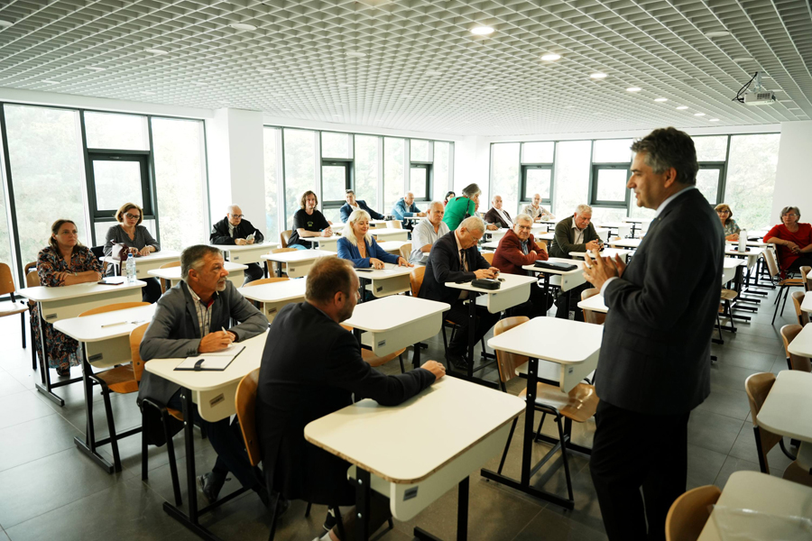 You are currently viewing Ziua Inginerului Român, sărbătorită la UPT: între tradiția profesiei și generațiile care îi duc mai departe povestea