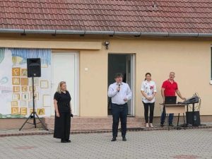 Read more about the article Prefectul judeţului Hunedoara, Széll Lörincz, la deschiderea noului an de activități al Palatului Copiilor din Deva